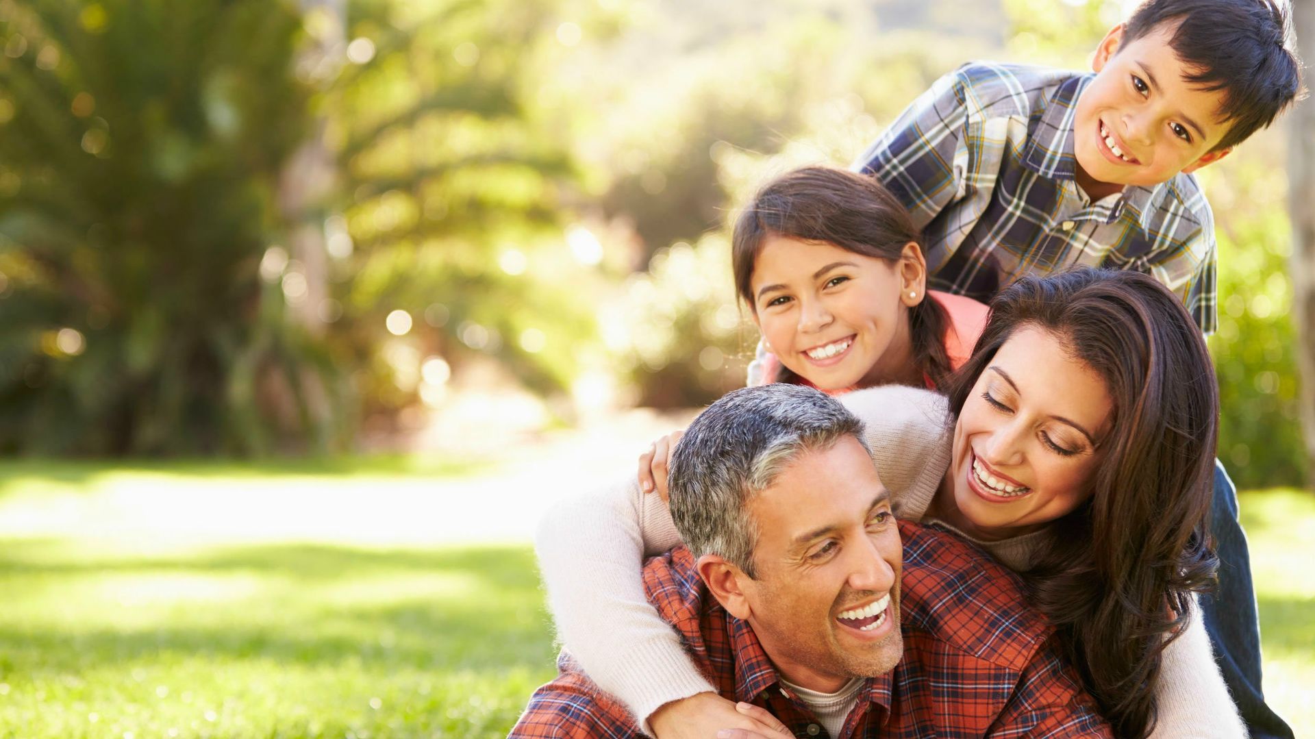 O Que Foi De Andrea Elson, A Maior De Tanner Em 'ALF'? 21